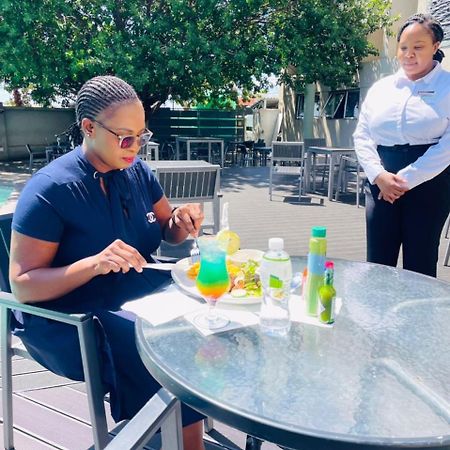 Aquarian Tide Hotel Gaborone Eksteriør billede